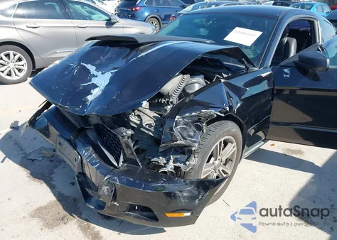 2012 Ford Mustang V6 Premium z USA, uszkodzony, nr VIN 1ZVBP8AM7C5288303